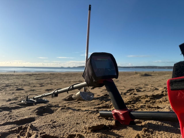 Metal detecting swansea beach